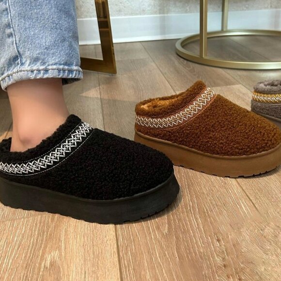 BLACK | Fall Sherpa Faux Fur Lined Platform Slip On Clogs - Picture 1 of 1